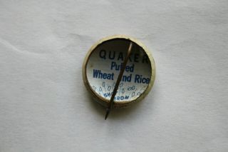Vintage Quaker Puffed Wheat and Rice William Holden A Paramount Star Pin 3
