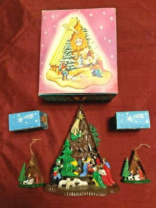 Vintage Set Of 3 Painted Plastic Nativity Scenes Made In Hong Kong 2 Ornaments