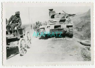 German Ww2 Photo,  German Mountain Troopers Pass A Destroyed Panzer Iv Tank