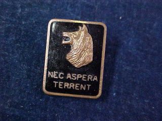 Orig Ww2 Us Collar Badge 27th Infantry Regiment Nes Aspera Terrent " Ns Meyer "