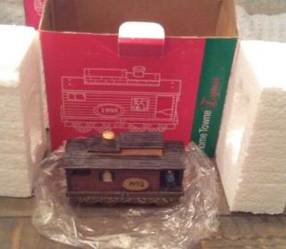 1998 Edition Jc Penney Home Towne Express Caboose Train Collectible