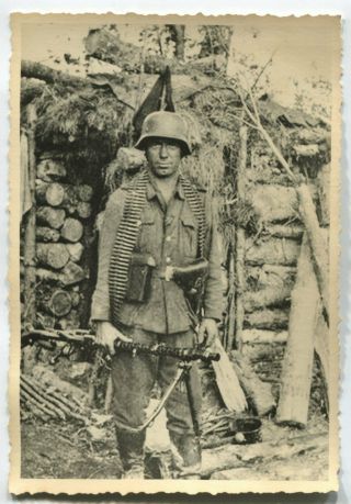 German Wwii Archive Photo: Wehrmacht Soldier With Mg 34 Machine Gun