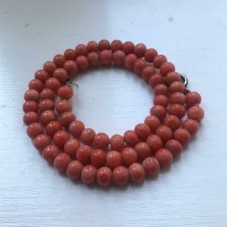 Very Fine Vintage Natural Mediterranean Coral Bead Necklace - 32g C1920s 红珊瑚项链