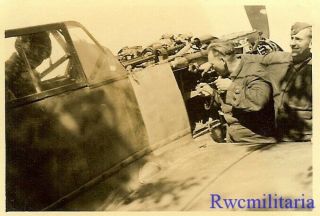 Rare Luftwaffe Mechanics On Engine Of Me - 109 Fighter Plane