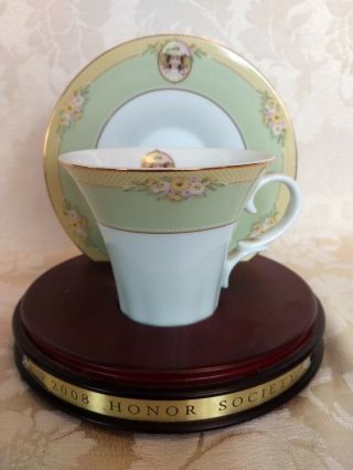 2008 Avon Honor Society Alee Teacup Set
