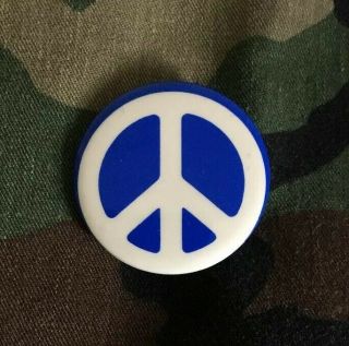 Vintage Pinback Peace Sign Button Anti - Vietnam War Protest Pin Made In Pa.  Usa