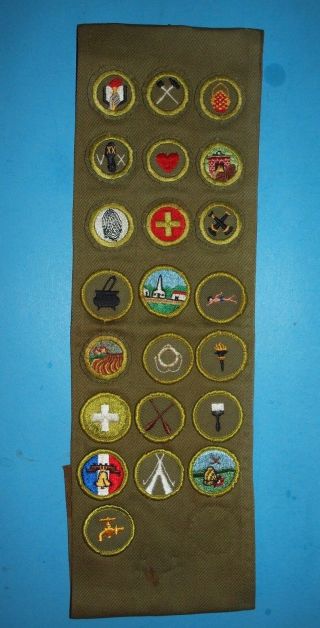 Merit Badge Sash With 22 Merit Badges Boy Scout 8645