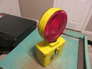 Vintage Dietz Visi - Flash Model 695 Transistorized Red Lens Warning Traffic Light 2