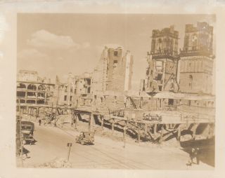 Wwii 4x5 Photo Us Army Jeep Truck In Bombed Ruins City 1945 Germany 95