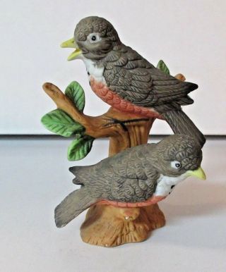 Two Robins Figure Statue Ceramic - Porcelain Hand Painted Made In Taiwan