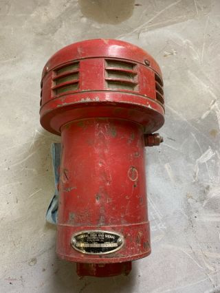 Vintage Federal Sign And Signal Model 28 Siren Red Serial No.  2d15a2
