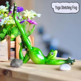 1pc Green Resin Frog Figurine Gift Garden Ornament Displays Yoga Frog Home Decor