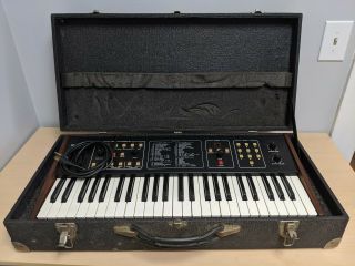 Vintage Sequential Circuits Six Trak 6,  Analog Synthesizer With Case