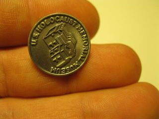 Vintage Us Holocaust Memorial Museum Metal Pin Badge Usa Seller