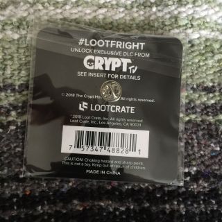 Look - See Pin Loot Fright Exclusive Crypt TV Loot Crate Horror Pin 2