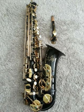 Vintage La Sax - Black & Gold Alto Saxophone - Near (l.  A.  Sax Alto Sax)