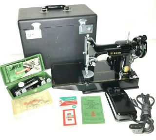1955 Vintage Singer 221 Featherweight Sewing Machine With Pedal Case &