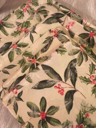 6 Christmas Cloth Napkins White Green Holly Red Berries