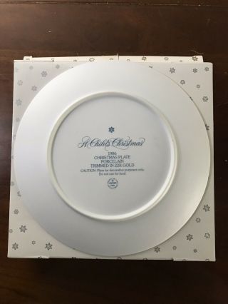 Vintage Avon 1986 Collectible “A Childs Christmas” Christmas Plate 2