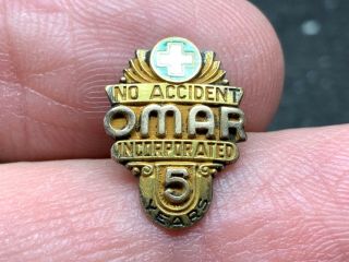 Omar Incorporated Gorgeous Design Vintage 5 Years Safe Service Award Pin.