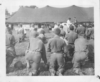 Wwii Summer 1944 Us Army 35th Evac Hosp France Mass In Field,  Goetz - Alter Boy