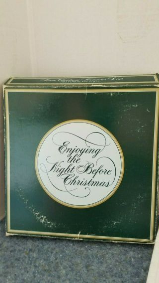 AVON 1983 CHRISTMAS COLLECTOR PLATE - ENJOYING THE NIGHT BEFORE CHRISTMAS 2