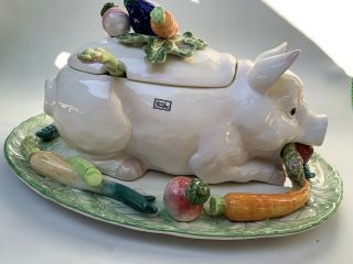 Fitz And Floyd Pig Vegetable 4 Qt Soup Tureen W/ Ladle And Platter Some Crazing.