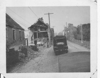 Wwii Summer 1944 Us Army 35th Evac Hosp France Photo St.  Lo Ruins,  Us Truck