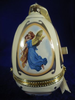 Christmas Egg Music Box Ornament Angels - Plays It Came Upon A Midnight Clear