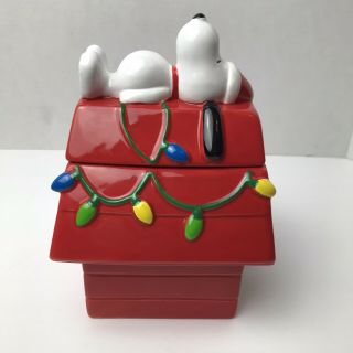 Ceramic Teleflora Snoopy Dog House Treat Cookie Jar Peanuts Christmas