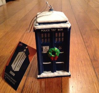 Doctor Who Tardis Christmas Ornament,  Battery Tab Not Pulled