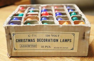 25 Vintage C - 7 1/2 Christmas Light Bulbs Brass Bases Made In Japan All