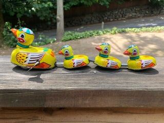 Vintage Windup Tin Toy W Key Lithograph Mama Duck & Ducklings In A Row