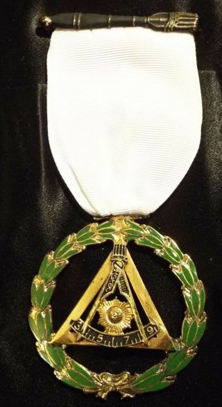 Masonic Masonic Medal With White Ribbon Medal