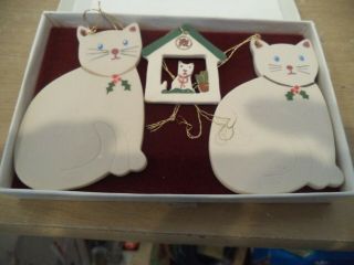 3 Vintage Tewksbury Porcelain Clay Hand Painted Ornament Cats And Dog 1992