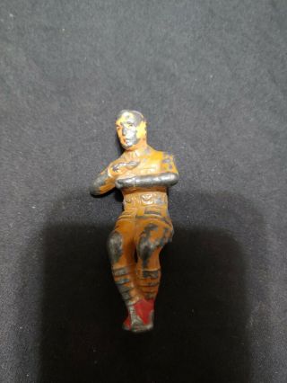 VINTAGE BARCLAY MANOIL WWII LEAD TOY SOLDIER SITTING DOWN EATING IN FIELD 2