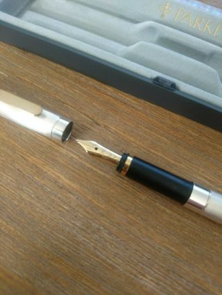 Montblanc Noblesse Oblige Fountain Pen With 18 Crt Gold M - Nib