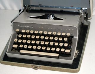 Vintage Typewriter Remington Travel Riter W Case Gray Beige Keys Well