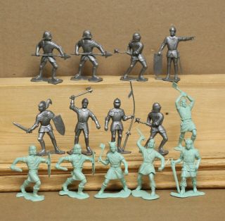 1960s Marx Medieval Castle Play Set 54mm Viking And Knight Figures