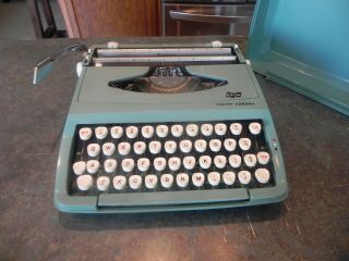 Vintage Smith - Corona Corsair Portable Typewriter - Seafoam Green/blue - England