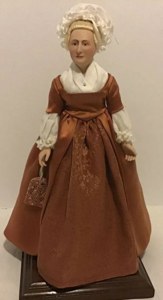 United States Historical Society Martha Washington Living Image Doll Stand 2