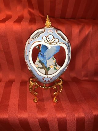 Vintage House Of Faberge Franklin Porcelain Egg With Blue Bird