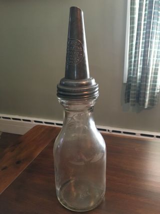 Vintage Master Mfg.  Co.  Gasoline Motor Oil Quart Glass Bottle