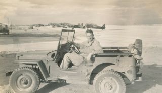 Wwii 1942 - 3 Usaaf Laredo Army Air Field,  Tx Photo 7 Jeep & Airplanes
