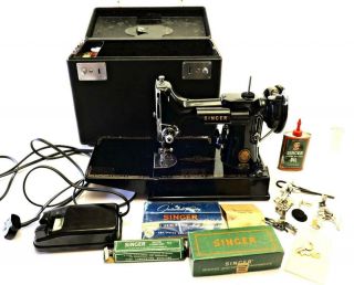 Vintage 1955 Singer 221 - 1 Featherweight Sewing Machine & In Case