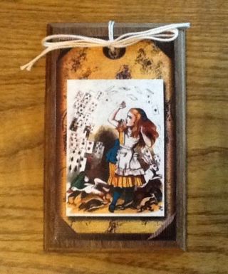 5 Hand Crafted Wooden ALICE IN WONDERLAND Ornaments/GIFT Tags/Hang Tags SetH 3