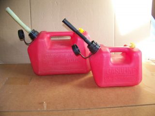 1 Vintage Blitz Vented Gas Cans 2.  8 Gal.  1.  4 Gal.  & Ready To Use