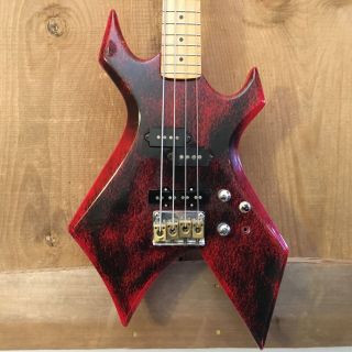 Hondo H - 887 Fame Series Vintage Electric Bass Guitar Bc Warlock Style Red And Bl