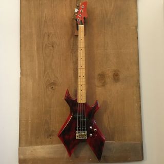 Hondo H - 887 FAME Series Vintage Electric Bass Guitar BC Warlock Style Red and Bl 2