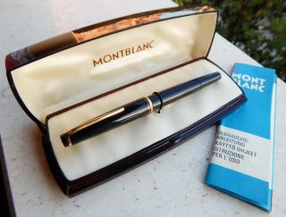 Near Vintage Montblanc No 22 Fountain Pen (14k Gold M Nib) - W/ Box